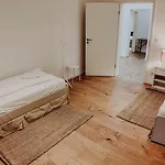 Premium 4br Apartment, Stunning Views Overlooking The Station