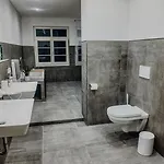 Апартаменты Premium 4br Apartment, Stunning Views Overlooking The Station