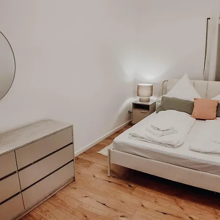 Premium 4br Apartment, Stunning Views Overlooking The Station Apartmán *