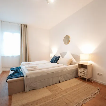 Apartmán Premium 4br Apartment, Stunning Views Overlooking The Station *