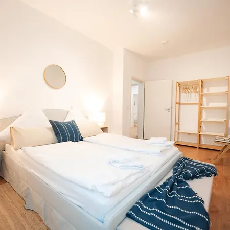 Apartmán Premium 4br Apartment, Stunning Views Overlooking The Station