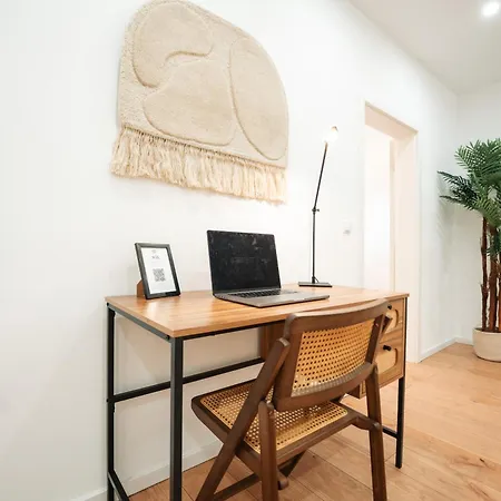 Premium 4br Apartment, Stunning Views Overlooking The Station Apartmán *