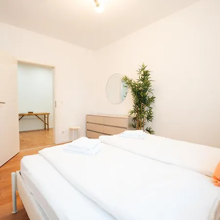 Premium 4br Apartment, Stunning Views Overlooking The Station Apartmán *