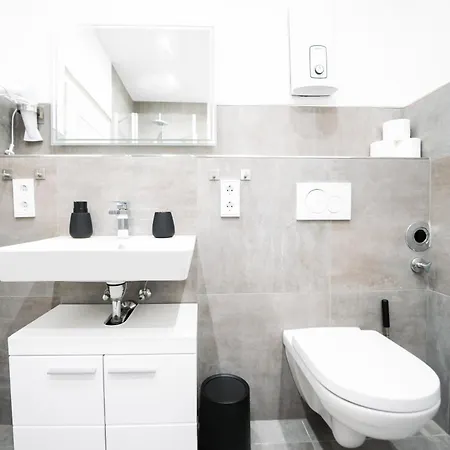 Appartement Premium 4br Apartment, Stunning Views Overlooking The Station Coblence