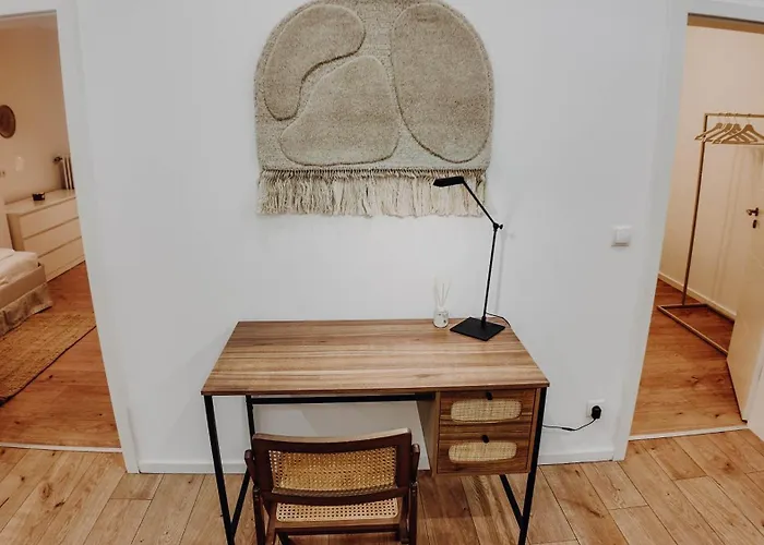 Premium 4br Apartment, Stunning Views Overlooking The Station Apartment Koblenz (Rhineland-Palatinate)