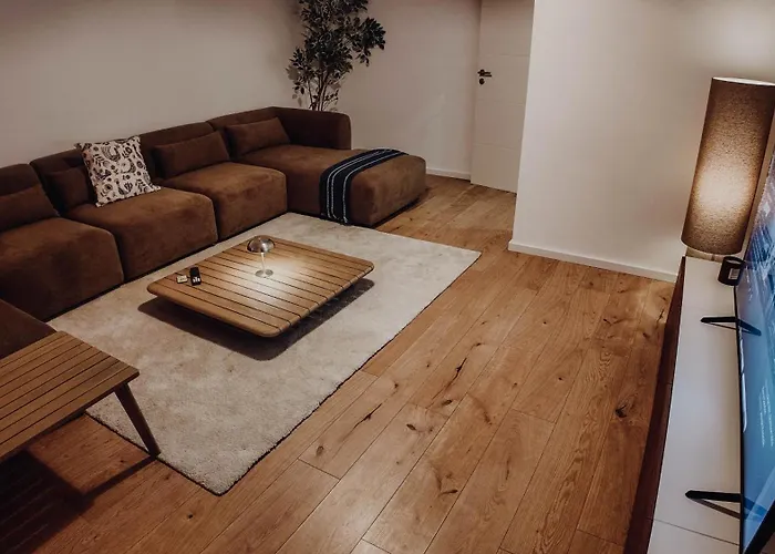 Premium 4br Apartment, Stunning Views Overlooking The Station Apartment Koblenz (Rhineland-Palatinate)