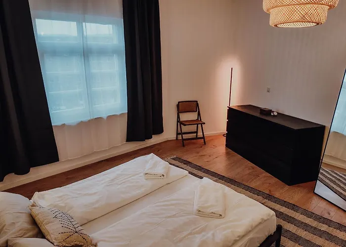 Premium 4br Apartment, Stunning Views Overlooking The Station Koblenz (Rhineland-Palatinate)