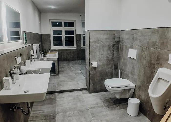 Apartment Premium 4br Apartment, Stunning Views Overlooking The Station